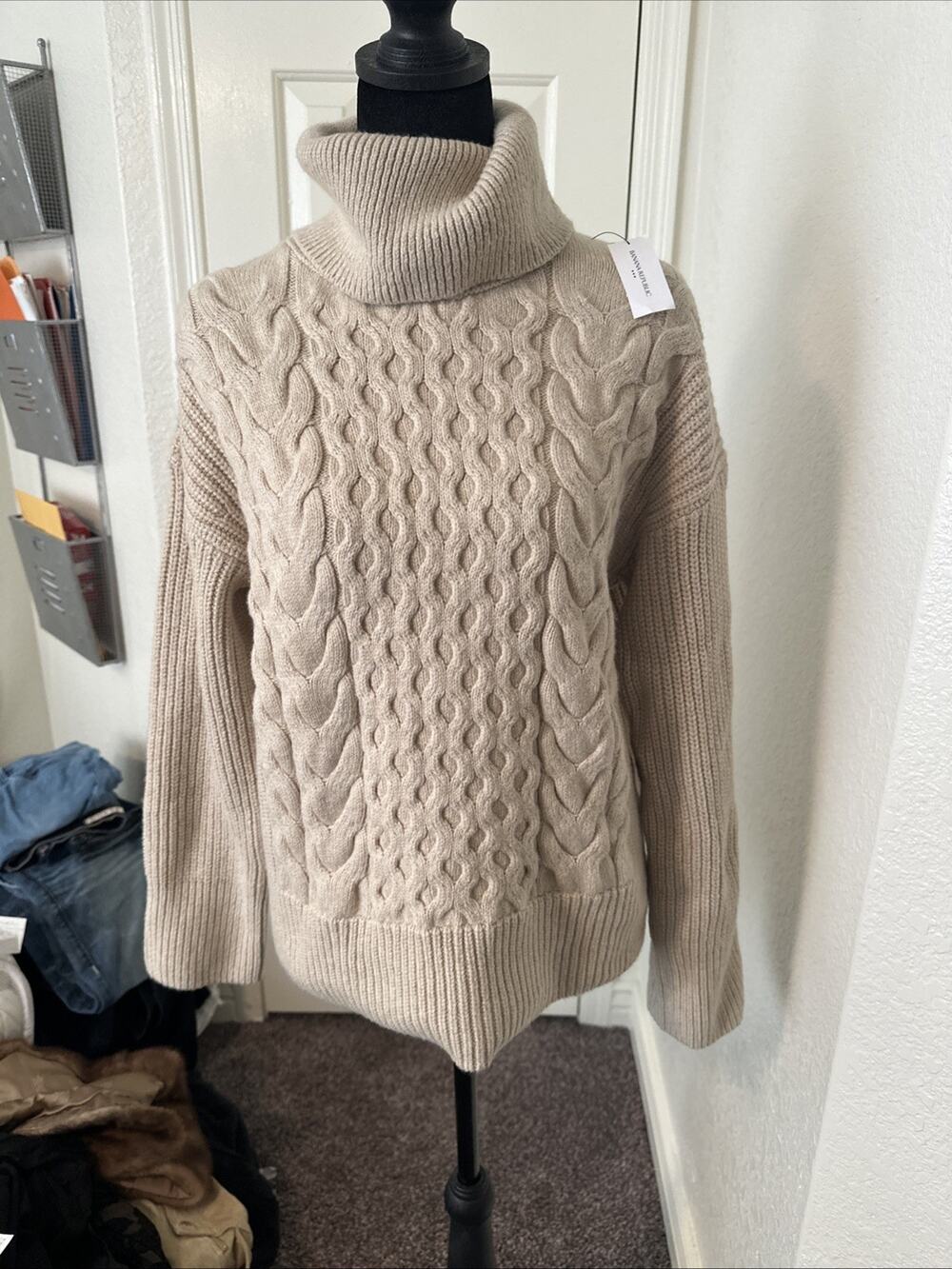 Banana Republic Oatmeal Fisherman Cable Knit Turtleneck Sweater NWT Small $110